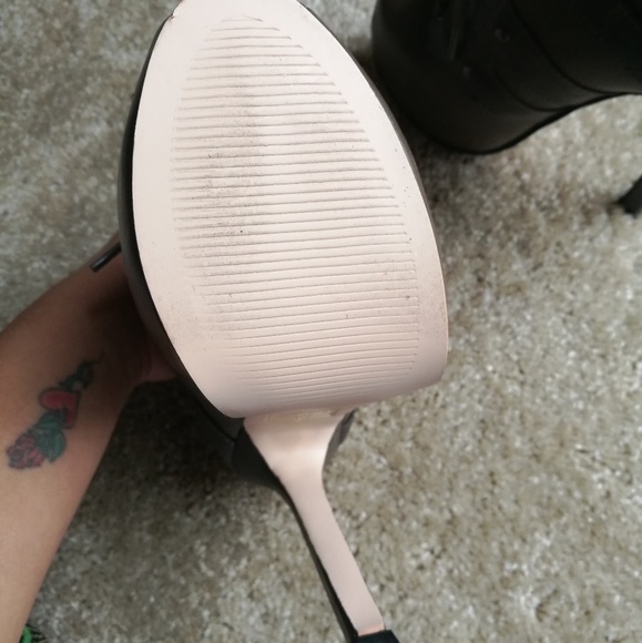 Olive Green Heels - Picture 3 of 3